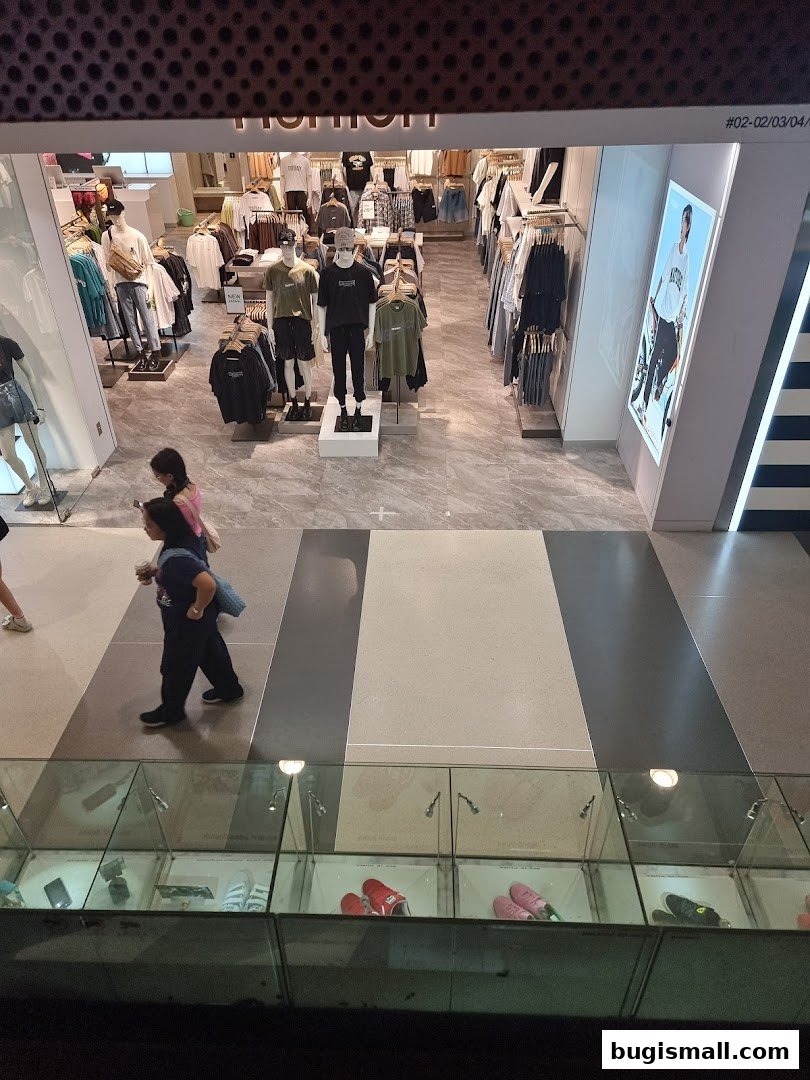 YISHION  Bugis